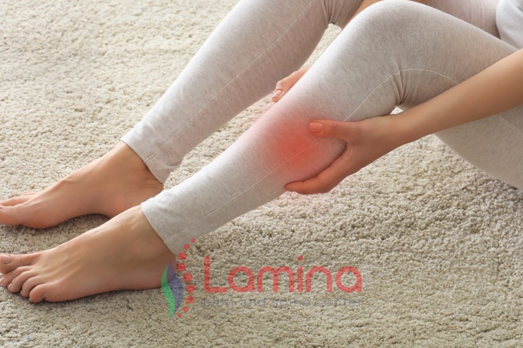 Kram kaki kiri pada malam hari